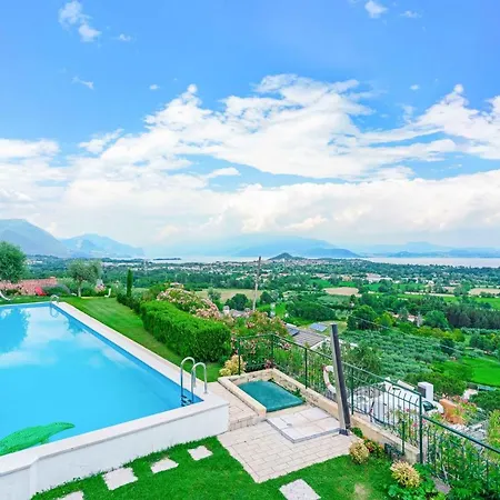 Piscina Panoramica - La Casa Volante Semesterbostad Soiano Del Lago