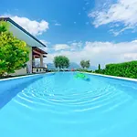 Piscina Panoramica - La Casa Volante Ferienhaus *